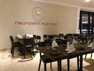 19nullzwo - Dein Steakhaus am Fresch